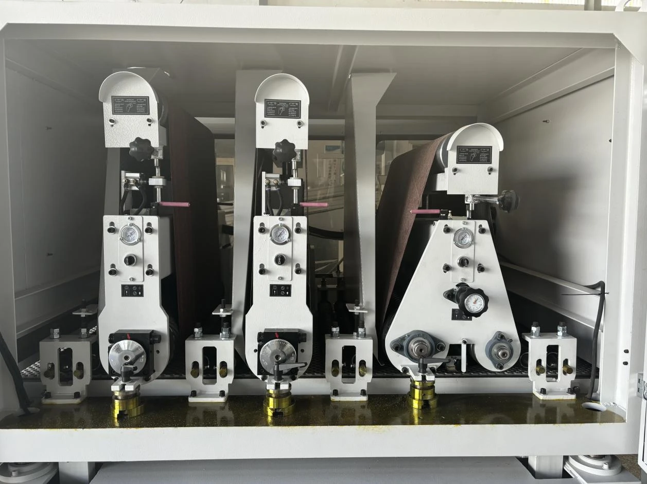 advantages-of-high-precision-wide-belt-sander