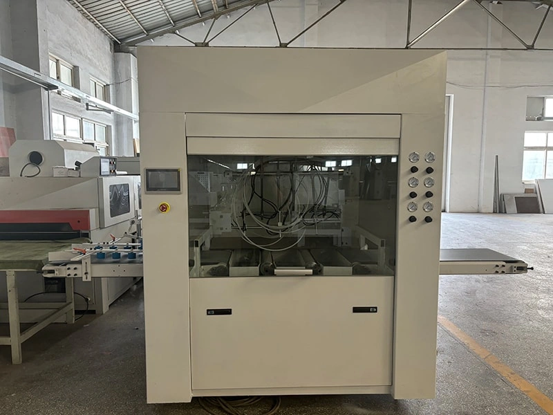 Linear Spray Painting