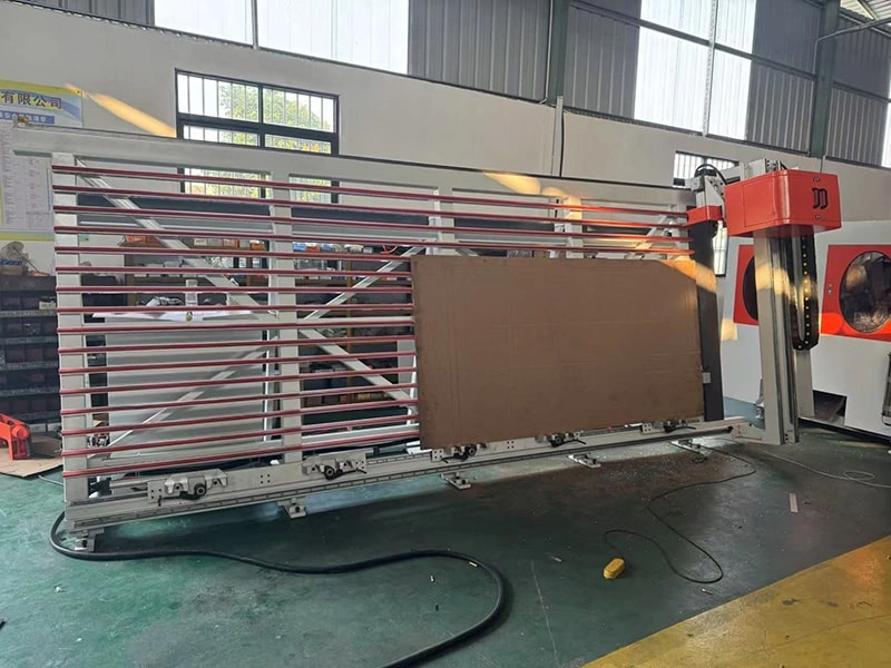 limited-space-unlimited-efficiency-cnc-vertical-panel-saw